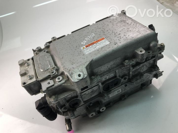 Toyota RAV 4 (XA40) Convertitore di tensione inverter G92A042030