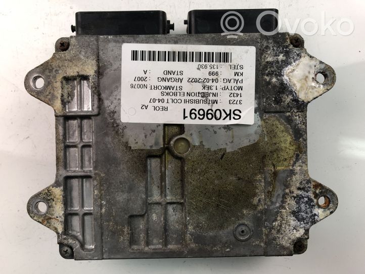 Mitsubishi Colt Sterownik / Moduł ECU 135930