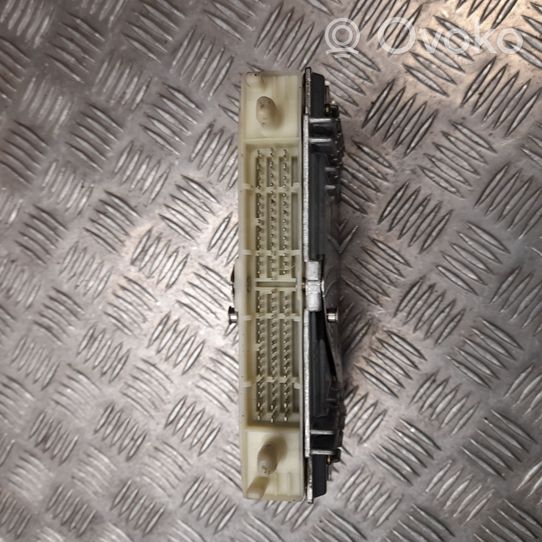 Volvo V70 Dzinēja vadības bloks P09183992