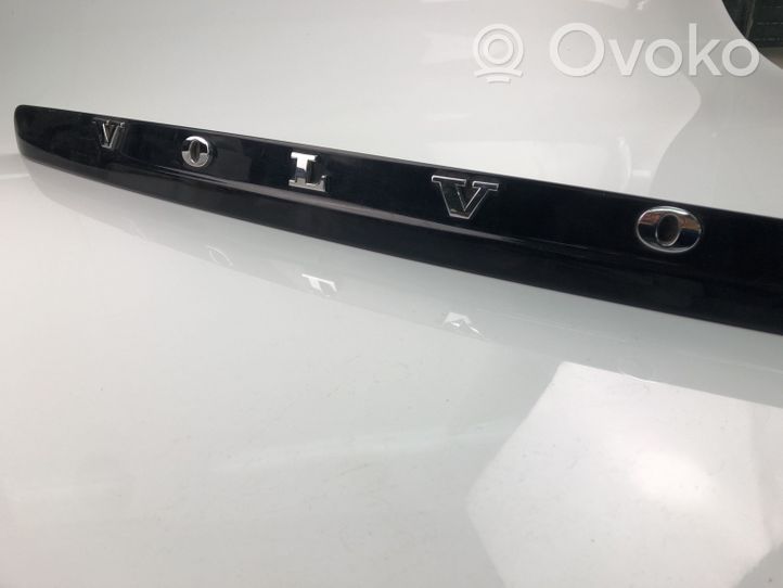 Volvo V50 Éclairage de plaque d'immatriculation 30753026