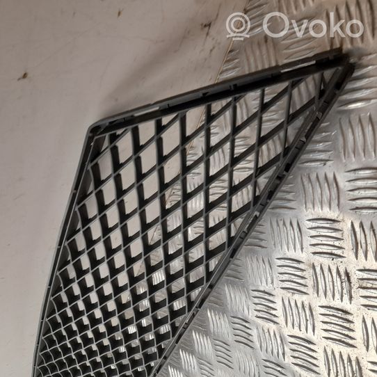 Seat Ibiza IV (6J,6P) Grille de calandre avant 6J0853667D