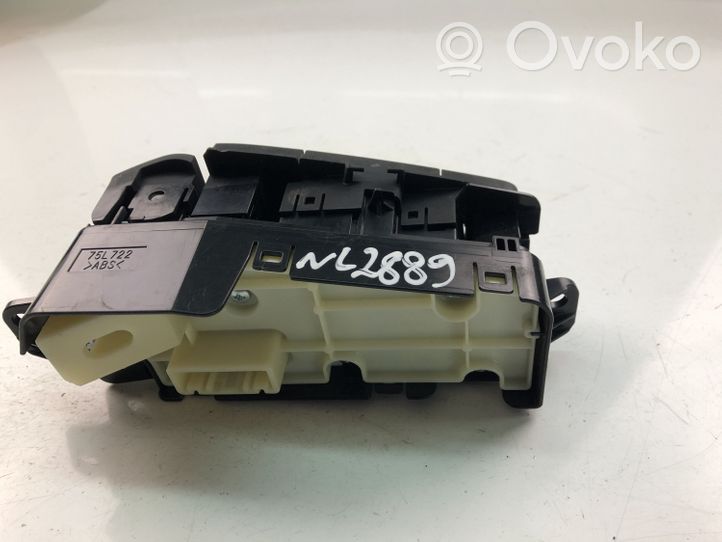 Toyota RAV 4 (XA50) Autres commutateurs / boutons / leviers 75L722