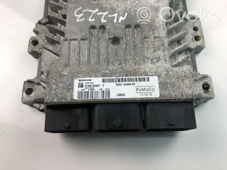 Ford Focus Calculateur moteur ECU BV6112A650NF