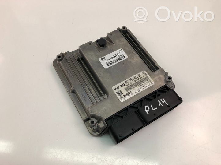 Audi A4 S4 B9 Sterownik / Moduł ECU 04L906021BT