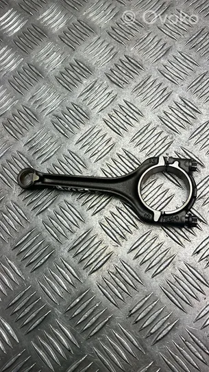 Volkswagen Golf VII Connecting rod/conrod 04E198401L