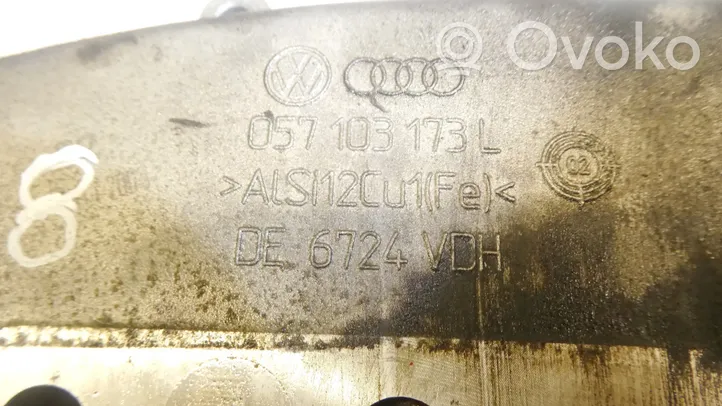 Audi A8 S8 D3 4E Protezione cinghia di distribuzione (copertura) 057103173L