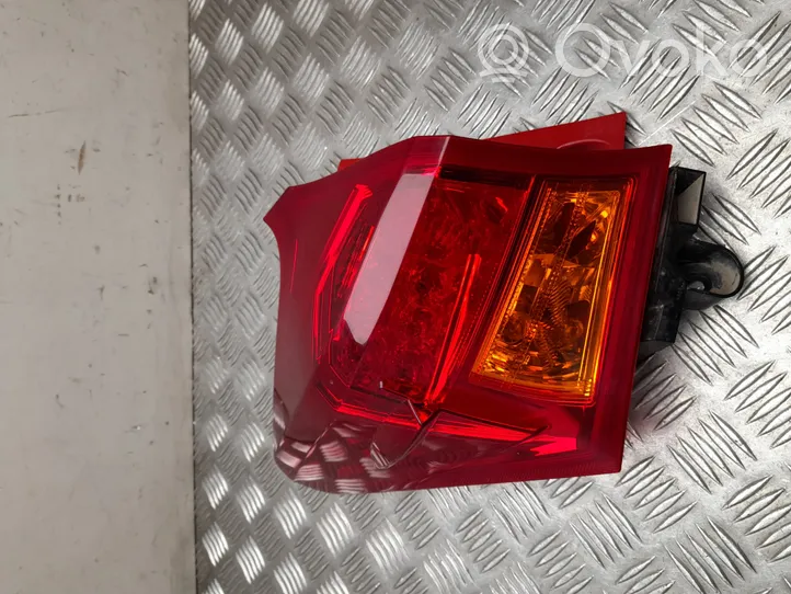 Toyota RAV 4 (XA40) Rear/tail lights KOITO02259