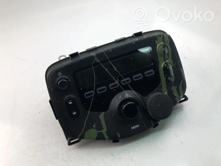 Toyota Aygo AB40 Panel / Radioodtwarzacz CD/DVD/GPS 861200H050