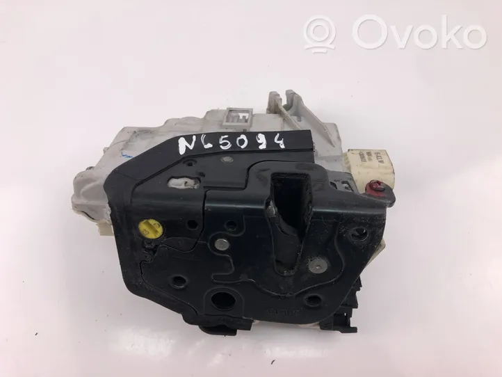 Audi A8 S8 D4 4H Etuoven lukko 4C0839015