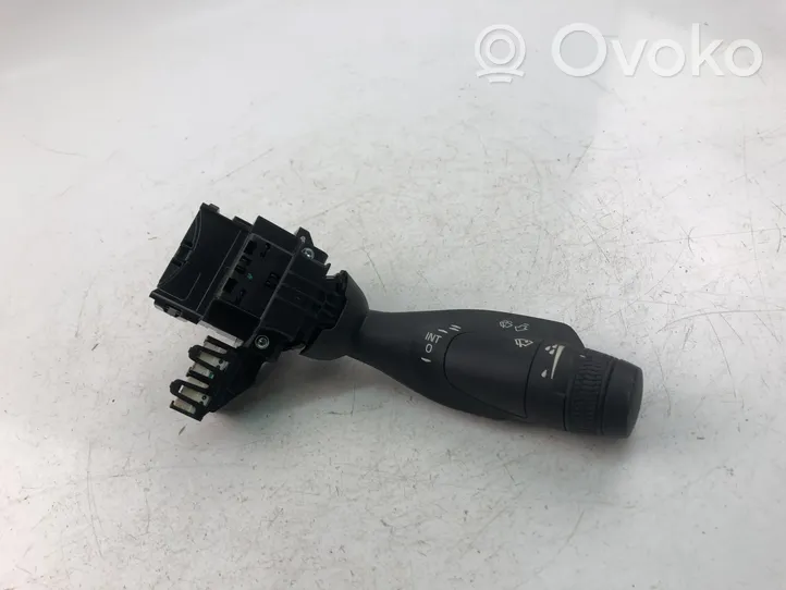 Volvo XC60 Leva/interruttore dell’indicatore di direzione e tergicristallo E112060