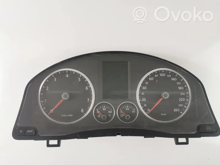 Volkswagen Tiguan Спидометр (приборный щиток) 5N0920870C