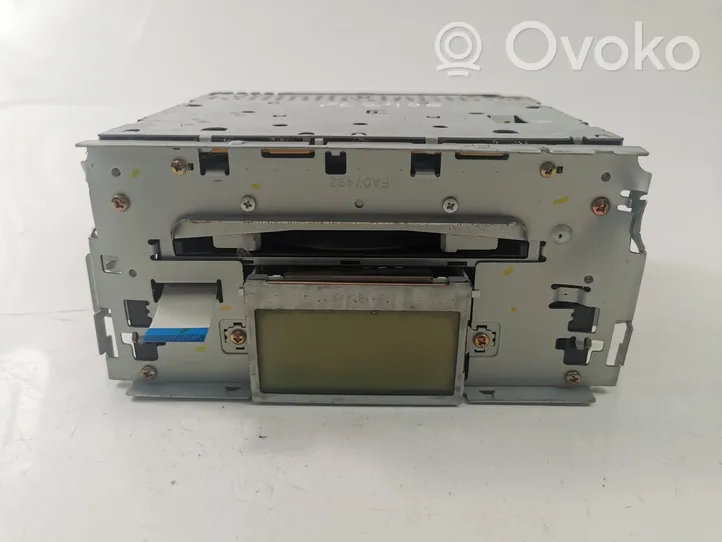 Toyota RAV 4 (XA20) Panel / Radioodtwarzacz CD/DVD/GPS 8612042130