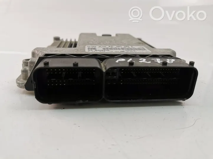 Volkswagen Tiguan Engine control unit/module 04L907309K