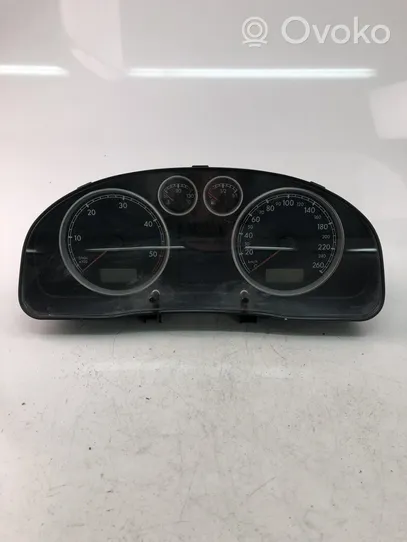 Volkswagen PASSAT B5.5 Compteur de vitesse tableau de bord 3B0920826A