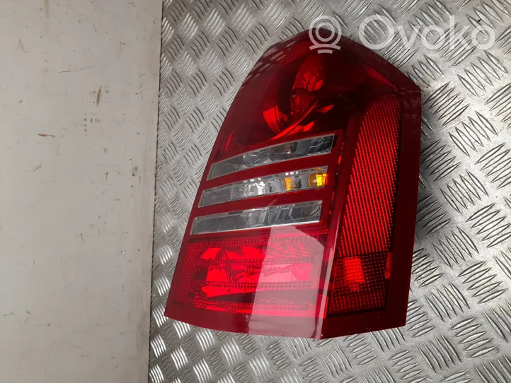 Chrysler 300 - 300C Lampa tylna 04805852AC