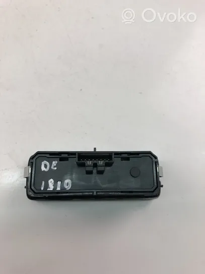 Volvo XC60 Tailgate opening switch P32350330