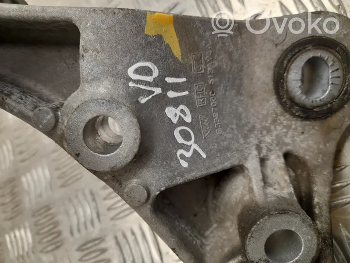 Opel Mokka X Äänenvaimentimen kannattimen pidin 95142834