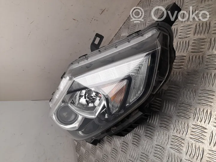 Nissan Qashqai Faro/fanale 10018013