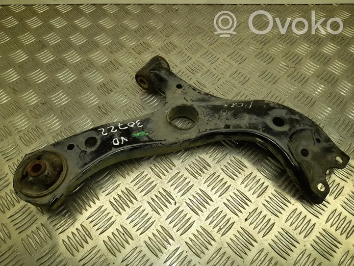 Toyota C-HR Braccio di controllo sospensione posteriore superiore/braccio oscillante F028D