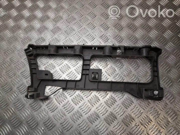 Opel Vivaro Support de pare-chocs arrière 9810782580