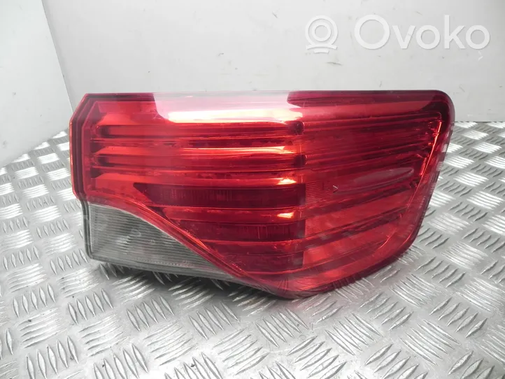 Toyota Avensis T250 Rear/tail lights 005