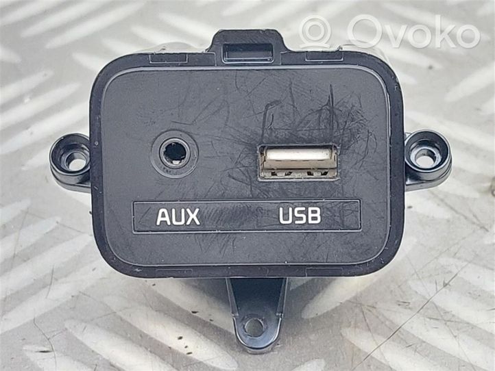 KIA Carens III USB control unit 96120-A4000