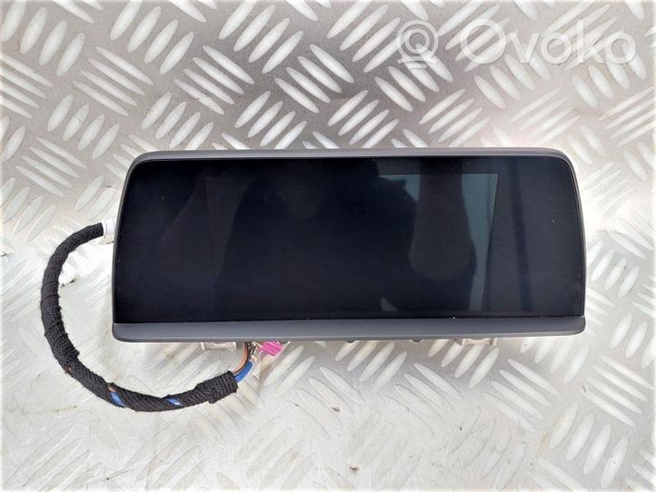 BMW 2 F22 F23 Pantalla/monitor/visor 6837128