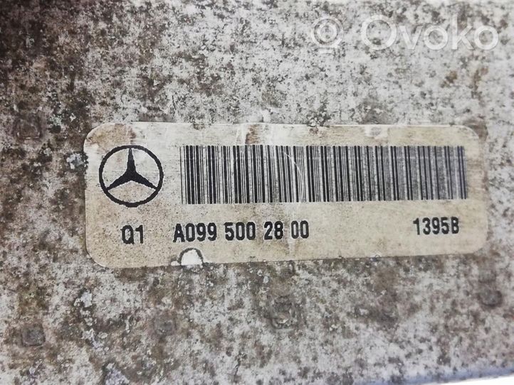 Mercedes-Benz GL X166 Välijäähdyttimen jäähdytin A0995002800