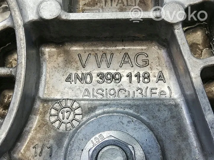 Audi A8 S8 D5 Supporto di montaggio scatola del cambio 4N0399118A