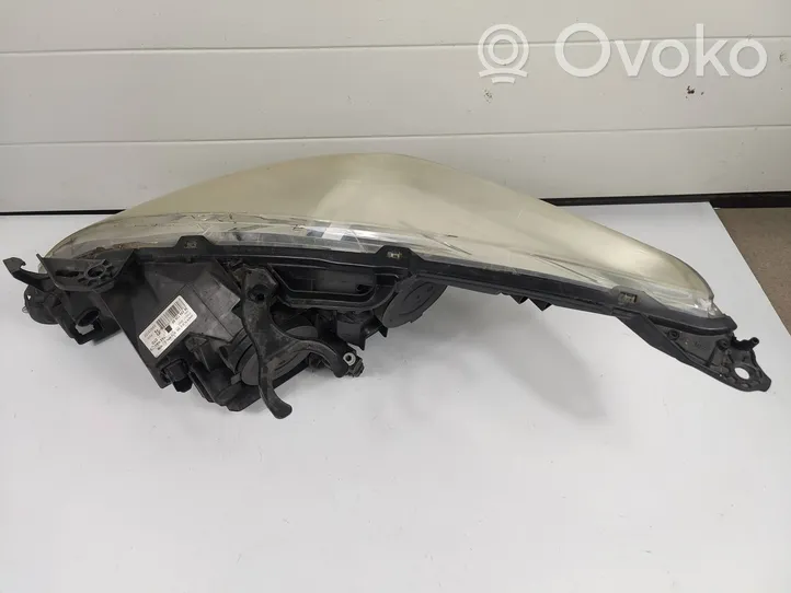 Peugeot 3008 I Phare frontale 9685472680