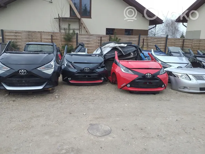 Toyota Aygo X Supporto/guarnizione in poliuretano espanso del parafango 