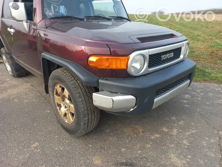 Toyota FJ cruiser Elementy przedniej części nadwozia 