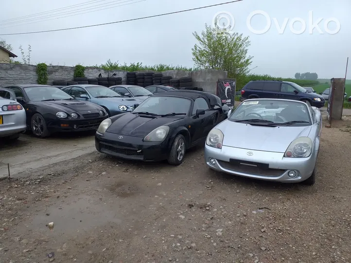 Toyota MR2 (W20) II Путопласт бампера 