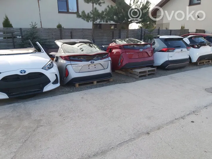 Toyota Aygo X Inny części progu i słupka 