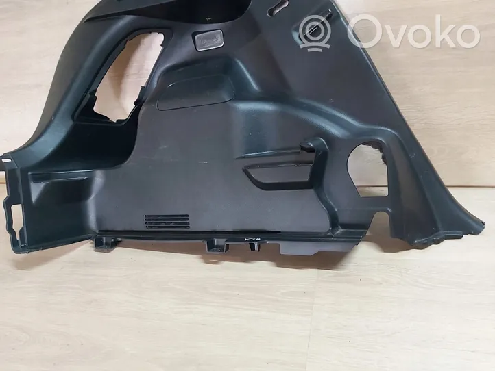 Toyota Yaris Kita bagažinės apdailos detalė 