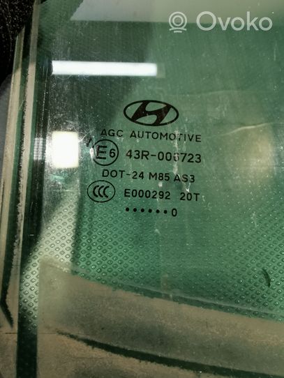 Hyundai ix35 Szyba drzwi tylnych 