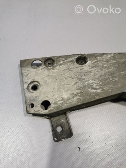 Toyota Prius (XW30) Moulure inférieure de pare-chocs arrière 5210947020