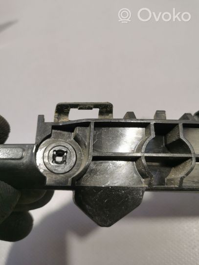 Toyota Auris E180 Support de pare-chocs arrière 5257502090