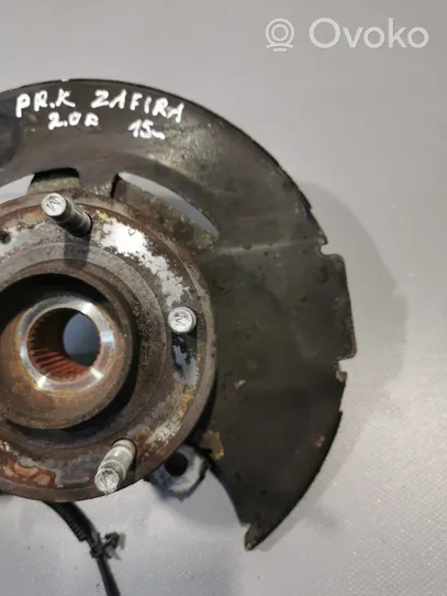 Opel Zafira C Front wheel hub 