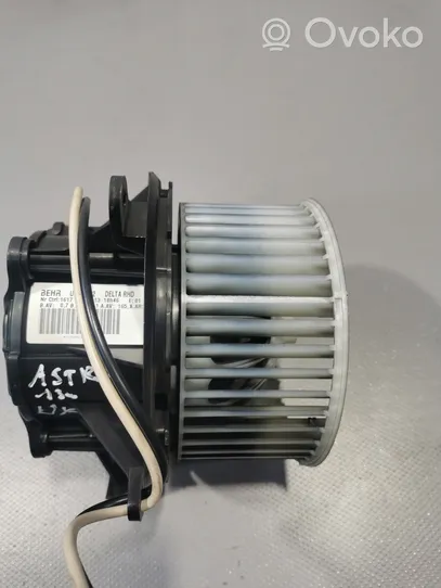 Opel Astra J Ventola riscaldamento/ventilatore abitacolo 