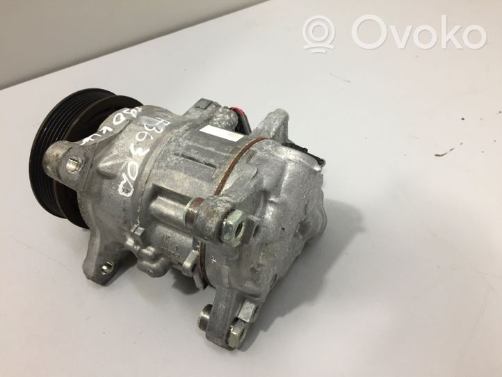 BMW 4 F36 Gran coupe Air conditioning (A/C) compressor (pump) 6805022