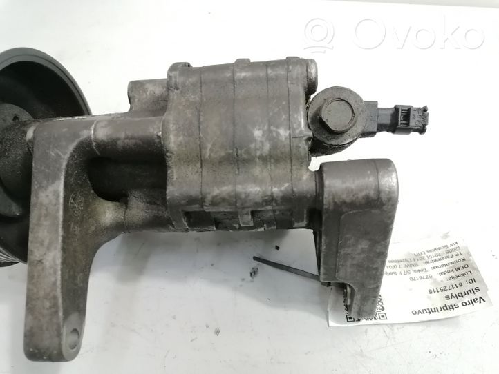 BMW 7 F01 F02 F03 F04 Power steering pump 6776170