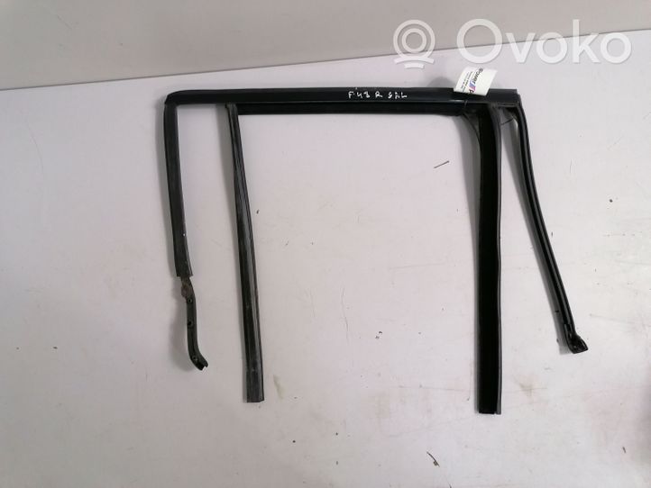 BMW X1 F48 F49 Moulures des vitres de la porte arrière 1234567