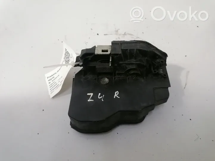 BMW 4 F32 F33 Zamek drzwi przednich 7036168