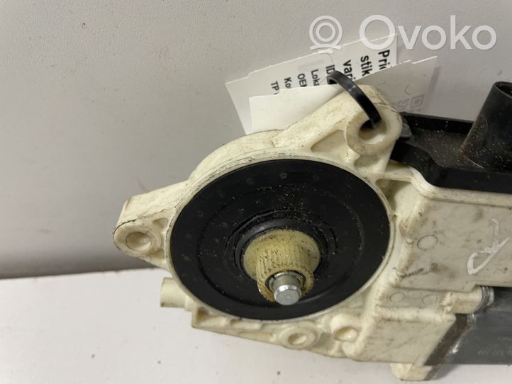 BMW X3 E83 Moteur de lève-vitre de porte avant 0130822222