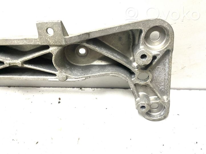 BMW 4 F32 F33 Supporto di montaggio scatola del cambio 6796611