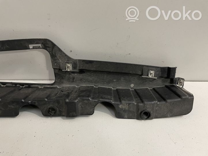 BMW X4 F26 Protezione inferiore del serbatoio del carburante 8057008