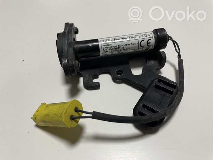 BMW X5 F15 Bonnet Pedestrian Airbag Actuator 7326020