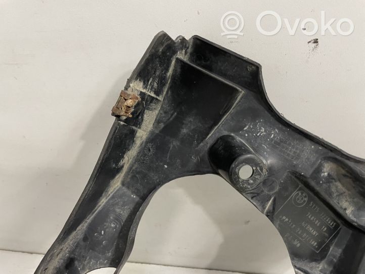 BMW 7 F01 F02 F03 F04 Couvre soubassement arrière 7228685