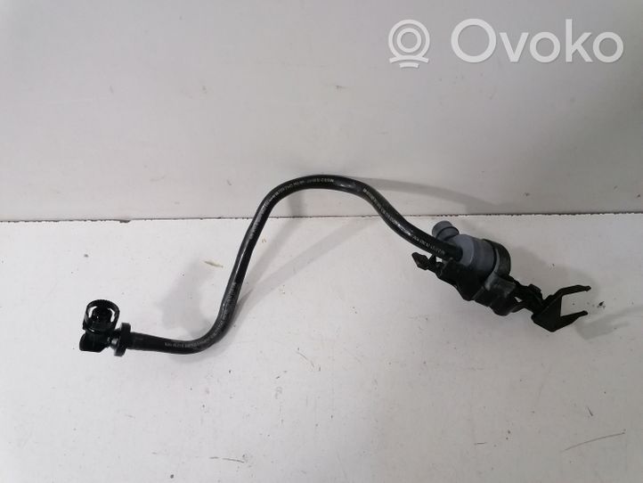 BMW X6M G06 F96 Tuyau sous vide 8601847